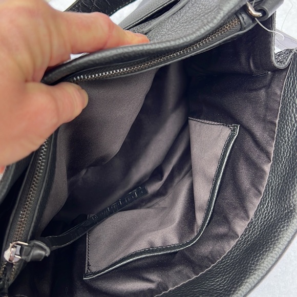 New Tahari Black Snake Embossed Leather Hand bag - Picture 11 of 12